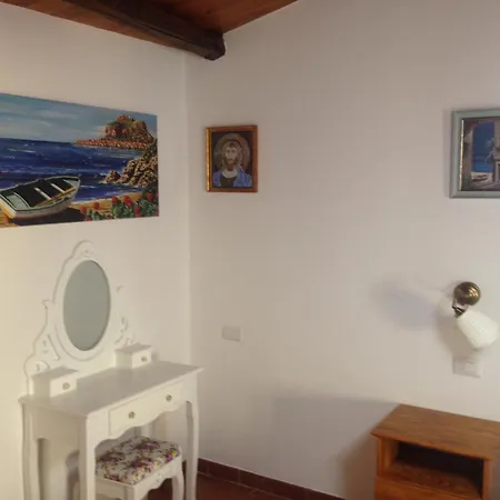 Дом отдыха Gerani House *