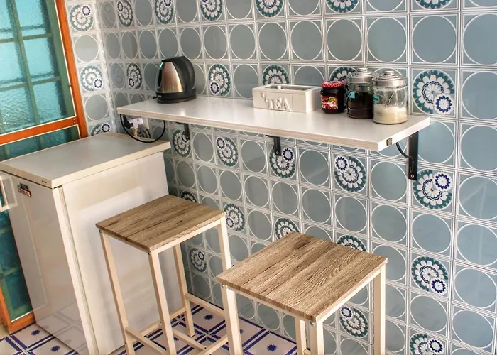 Gerani House 펜션 *