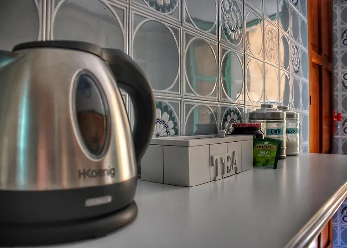 Gerani House 펜션 *