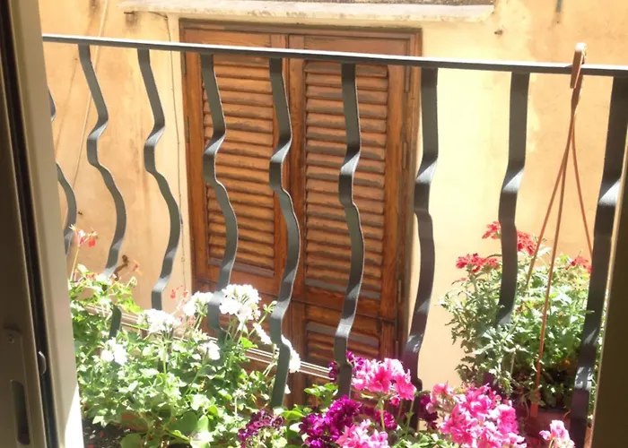 Gerani House 체팔루